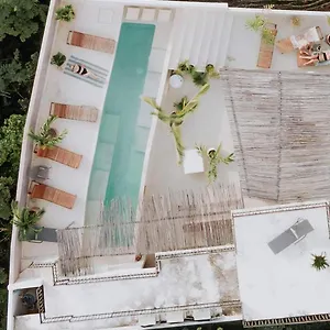 https://koos-hotel-botique-tulum.allrivieramayahotels.com